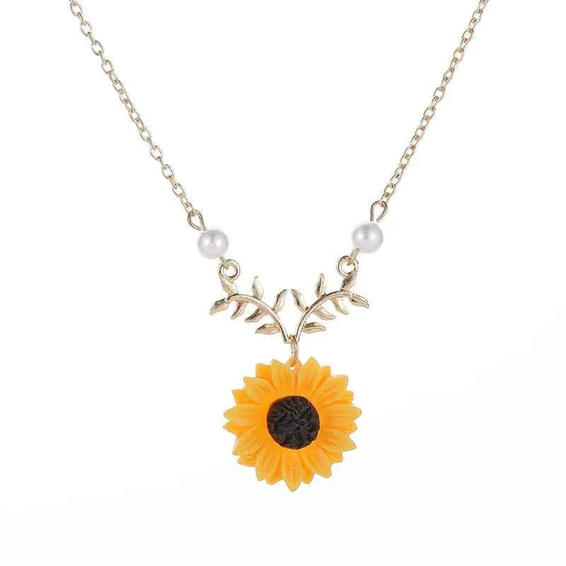 Sunflower Pendant Necklace - Radiant Floral Jewelry