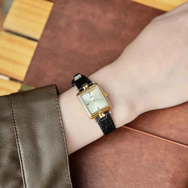 Elegant Gold-Toned Watch for Timeless Style