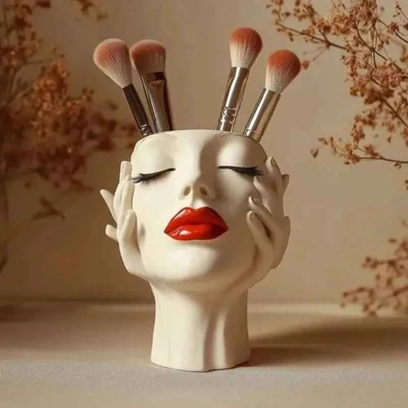 Elegant Brush Holder for Makeup Organization Ivory Daydream