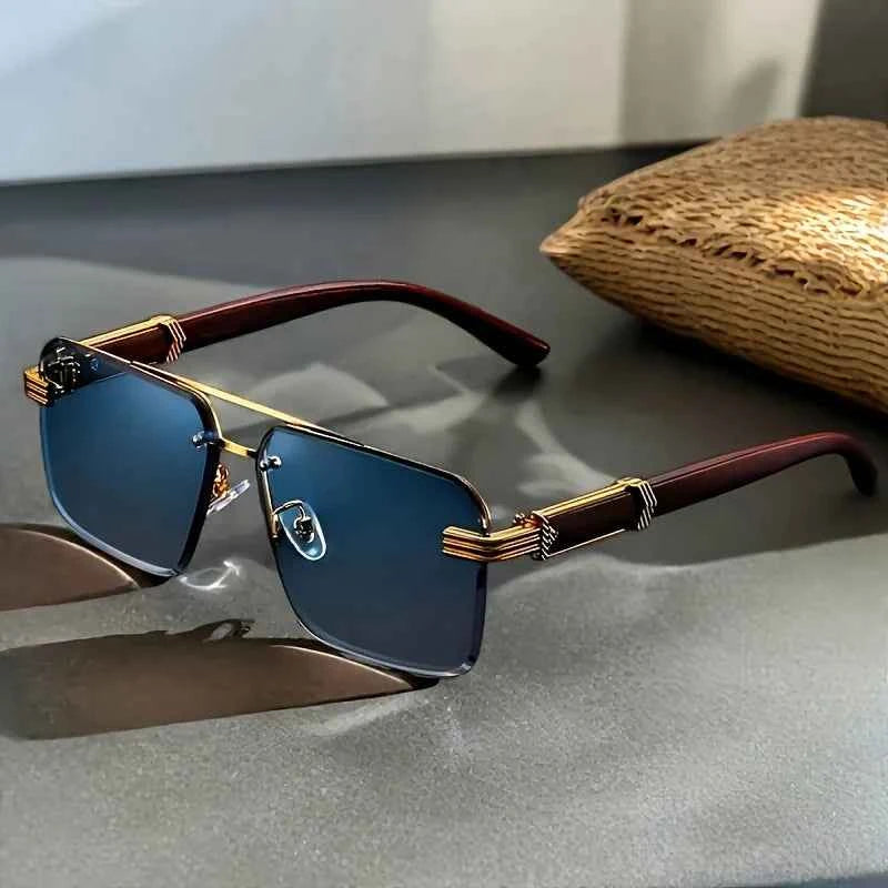 Stylish Wooden Frame Sunglasses for a Chic Look