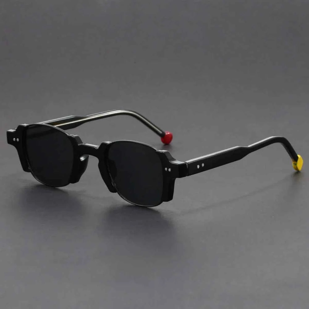Vintage-Inspired Retro Sunglasses Black & Gray