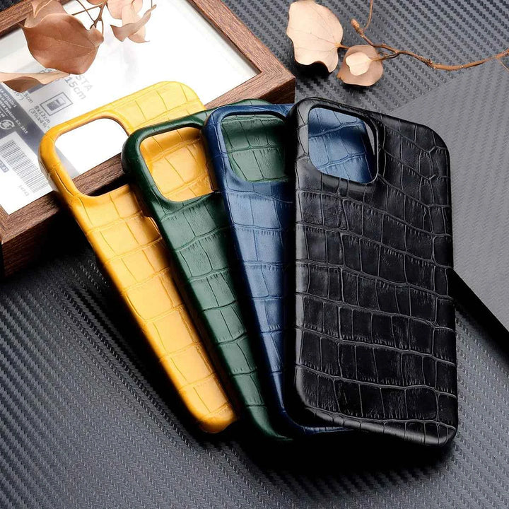 Premium Crocodile Texture Phone Case Black For iPhone 16