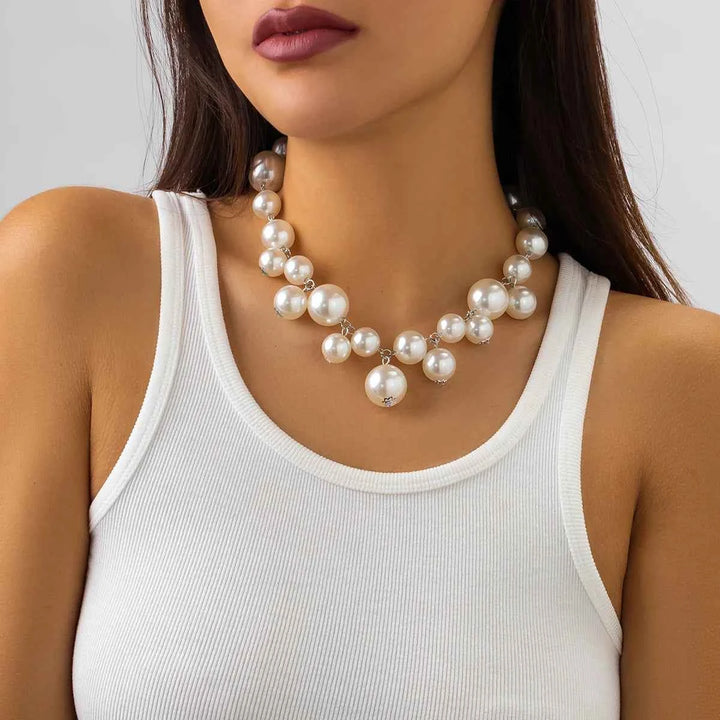 Elegant Pearl Necklace White