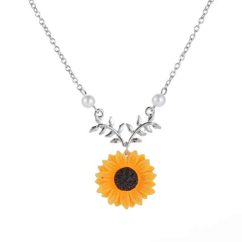 Sunflower Pendant Necklace - Radiant Floral Jewelry