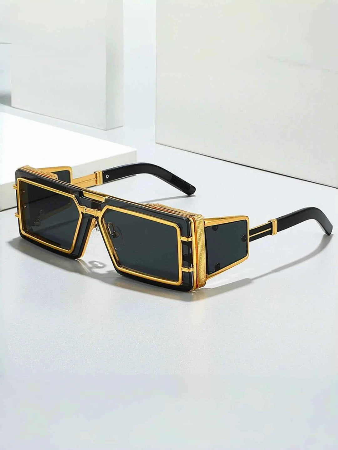 Stylish Solaris Sunglasses for Ultimate UV Protection