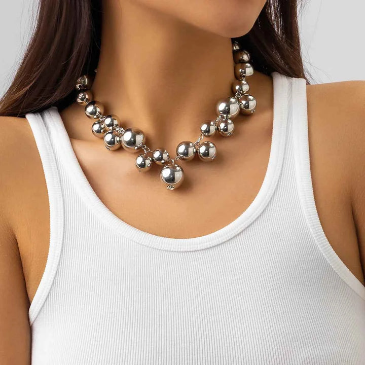 Elegant Pearl Necklace Silver