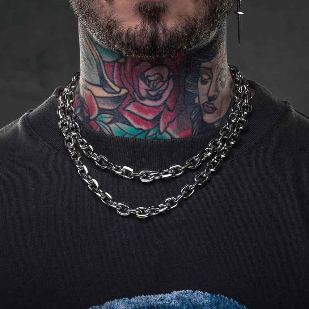 Durable Titan-Style Chain for Versatile Use