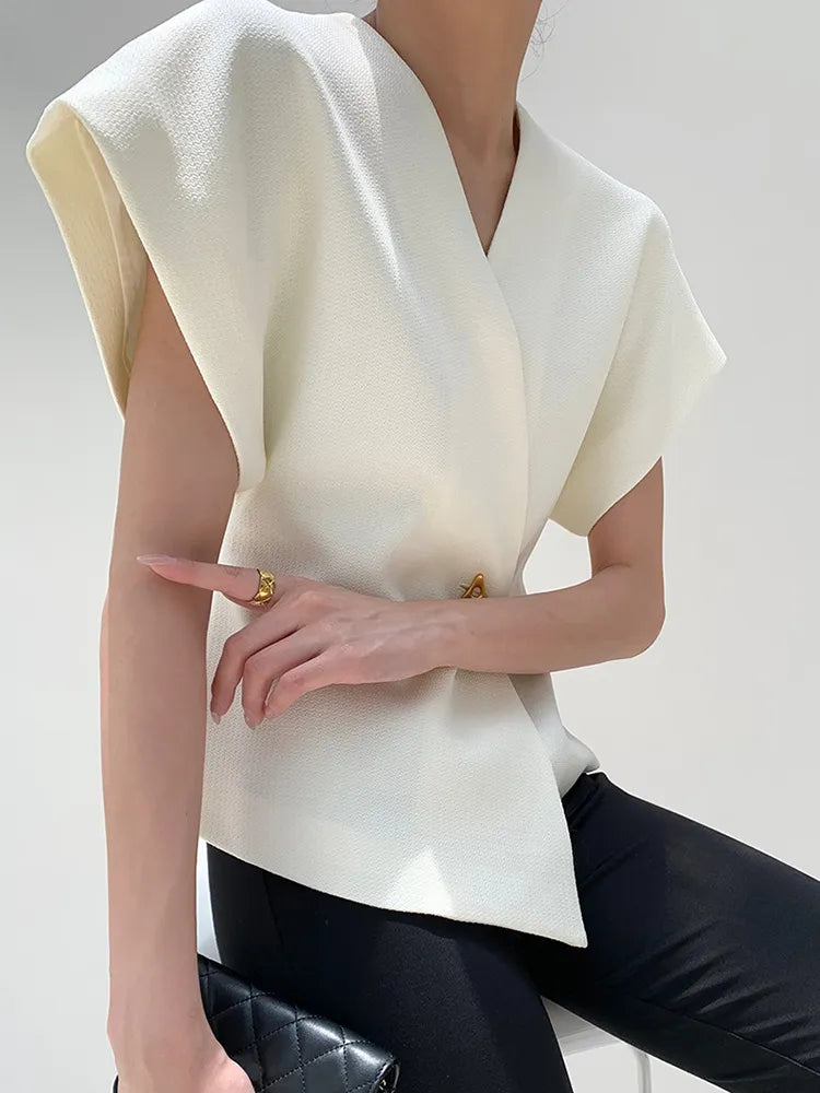 Sophisticated Blazer Top for Women with Tailored Fit