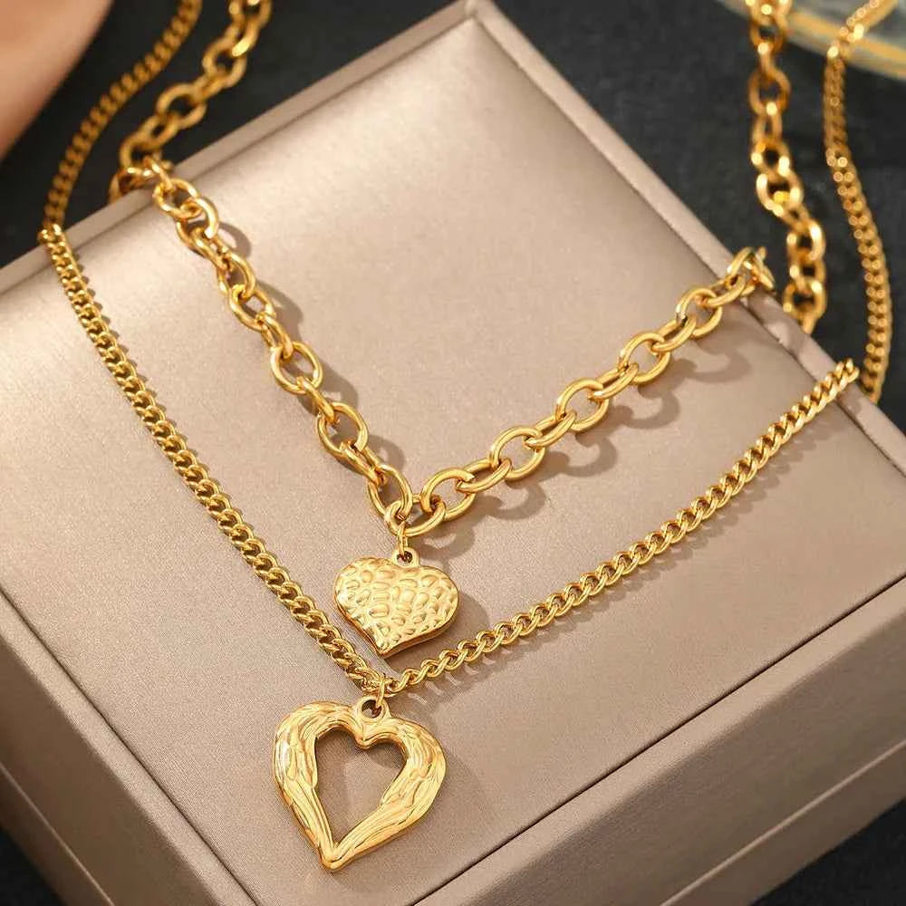 Elegant Heart Necklace Set