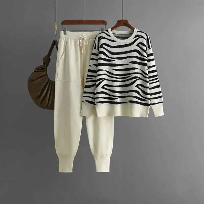Women's Cozy Knit Lounge Set Beige One Size