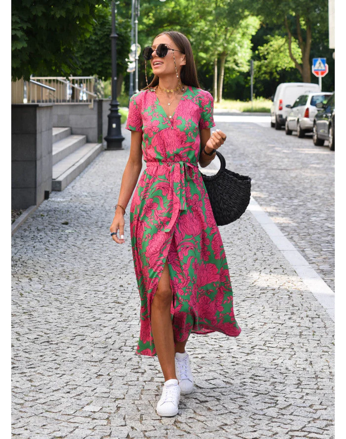 Charlotte | Elegant Dress for Every Occasion Pink