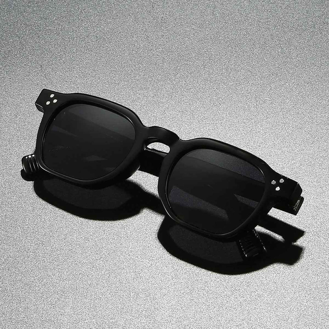 Men's Infernal Sunglasses - Stylish and Trendy Eyewear Ashford Onyx