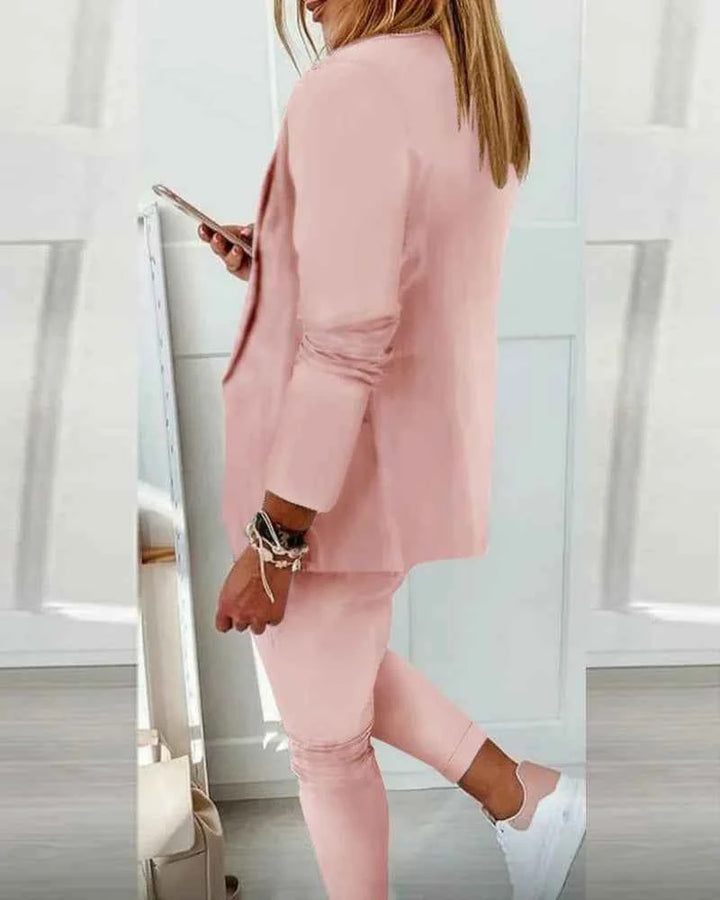 Chic Women's Business Blazer and Trousers Set