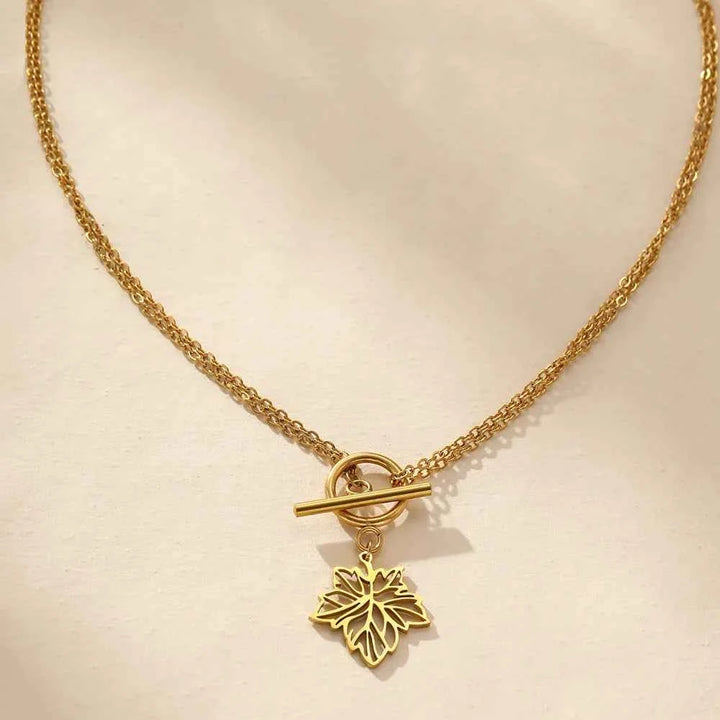 Elegant Maple Shine Pendant Necklace