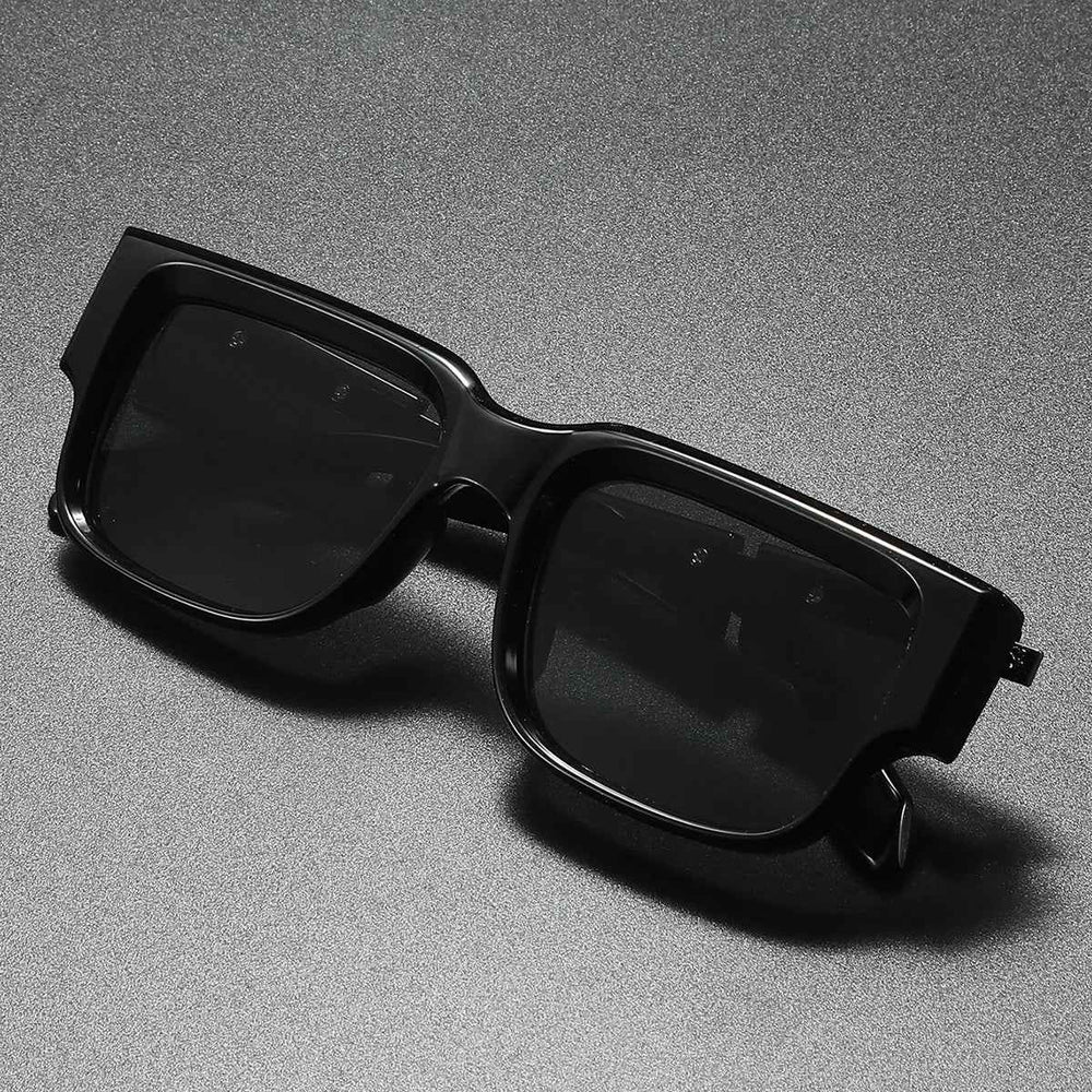 Stylish Block Shades for Modern Elegance