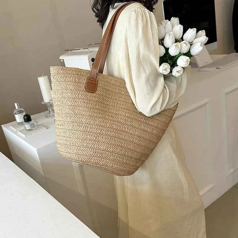 Women's Large Tote Bag with Durable Handles | Spacious Design