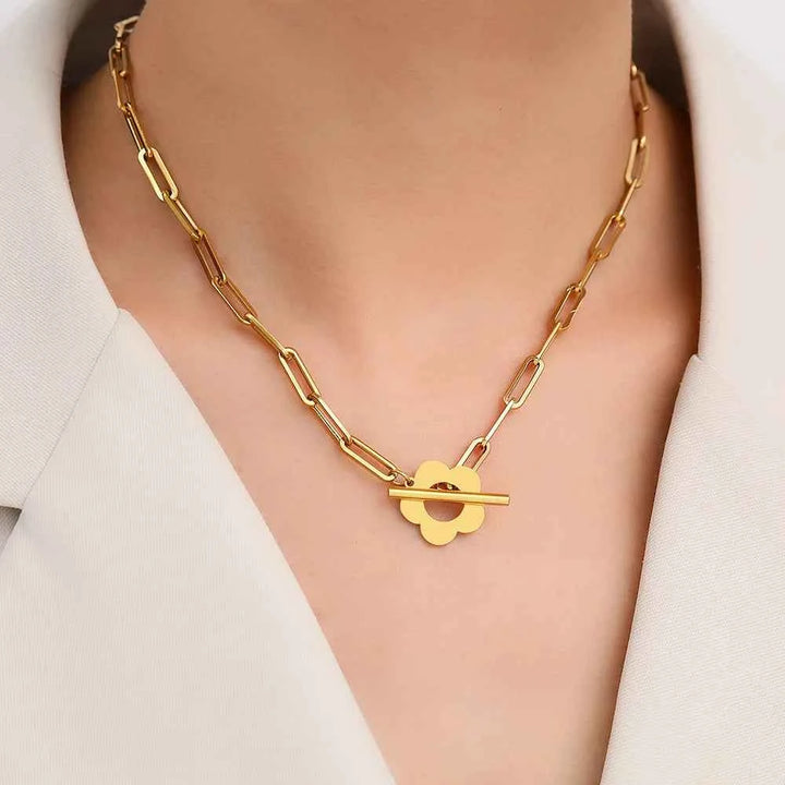 Floral Paperclip Link Necklace