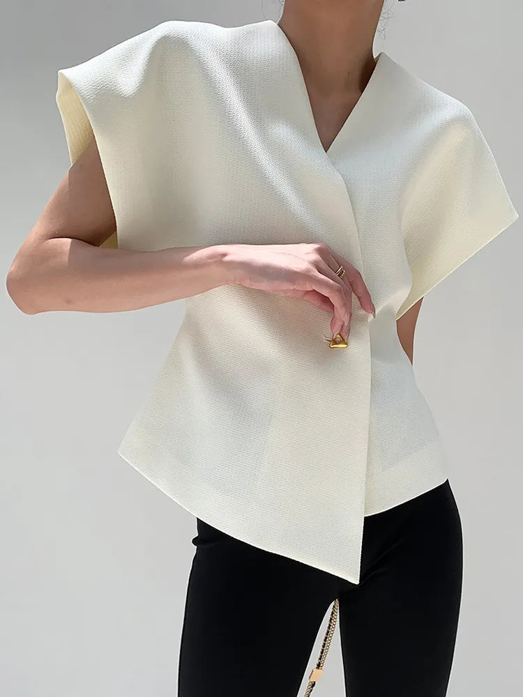 Sophisticated Blazer Top for Women with Tailored Fit