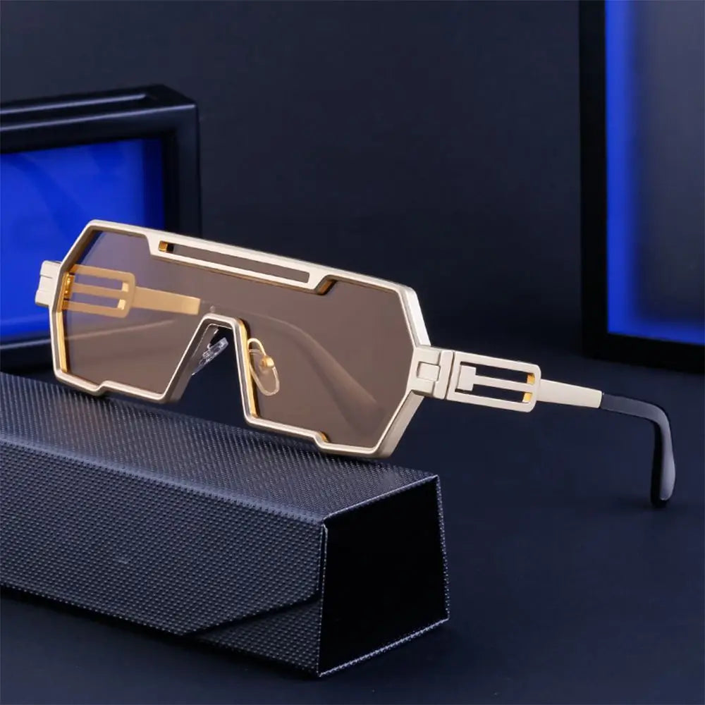 Stylish UV Protection Sunglasses Gold & Brown