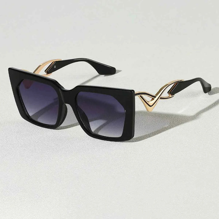 Stylish Cat Eye Sunglasses for a Chic Look Black
