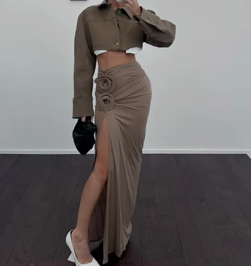 Women's High Waist Maxi Skirt – Elegant Fit with High Slit and Rosette Details