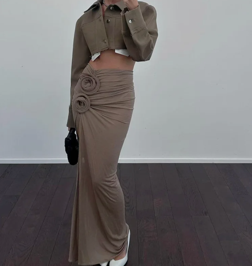 Women's High Waist Maxi Skirt – Elegant Fit with High Slit and Rosette Details L