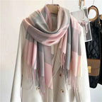Women's Cashmere Scarf in Elmsford Style Pink