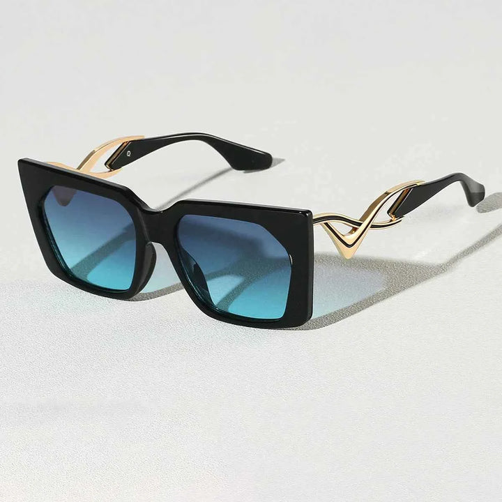 Stylish Cat Eye Sunglasses for a Chic Look Blue