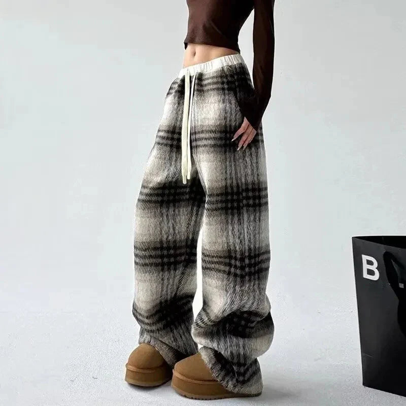 Women's Plaid Pants - Stylish and Comfortable