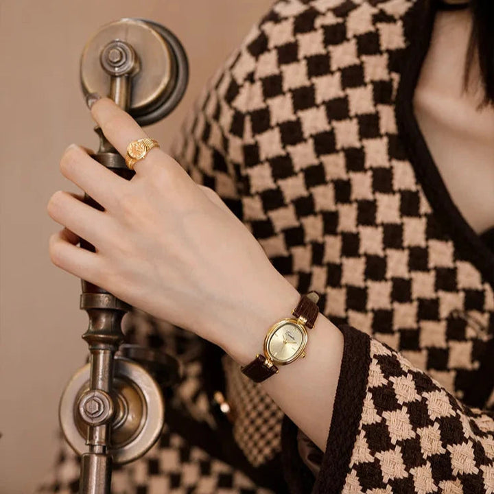 Sienna | Women's Elegant Gold Watch with Timeless Design