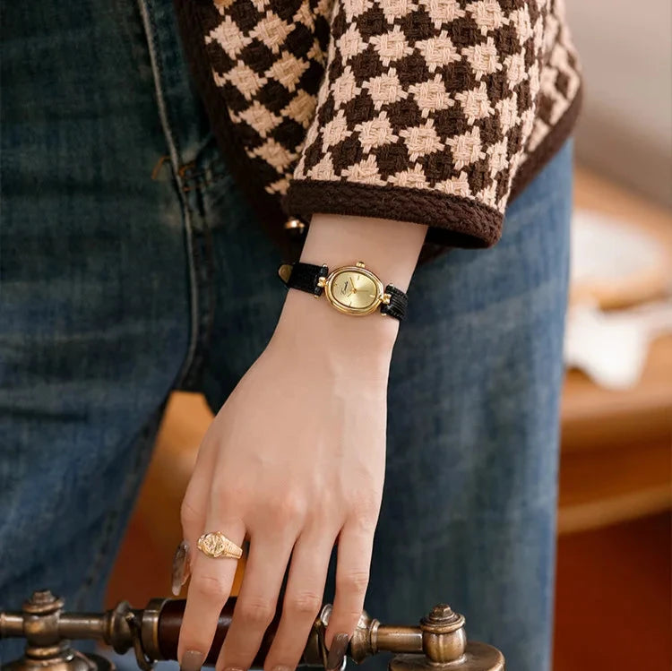 Sienna | Women's Elegant Gold Watch with Timeless Design