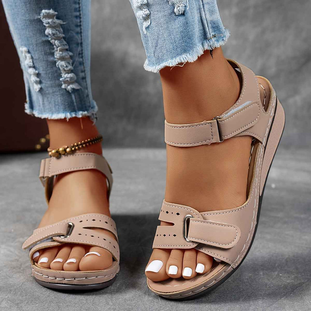 Poppy | Women's Sandals with Breathable Strap and Flexible Platform