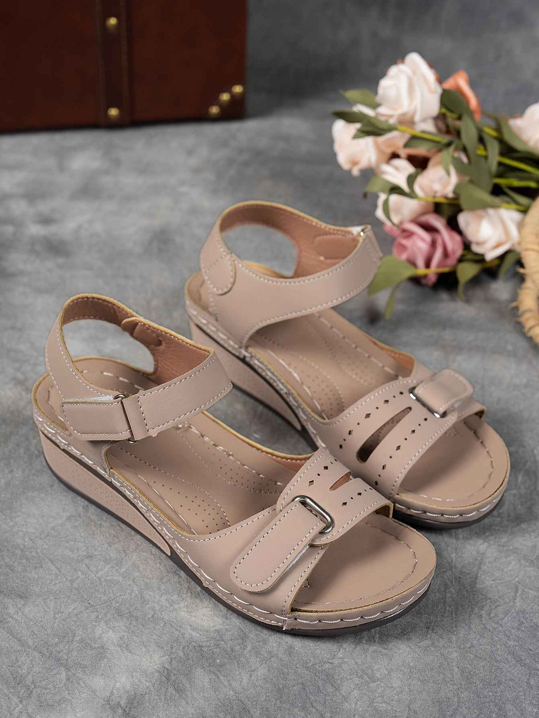 Poppy | Women's Sandals with Breathable Strap and Flexible Platform