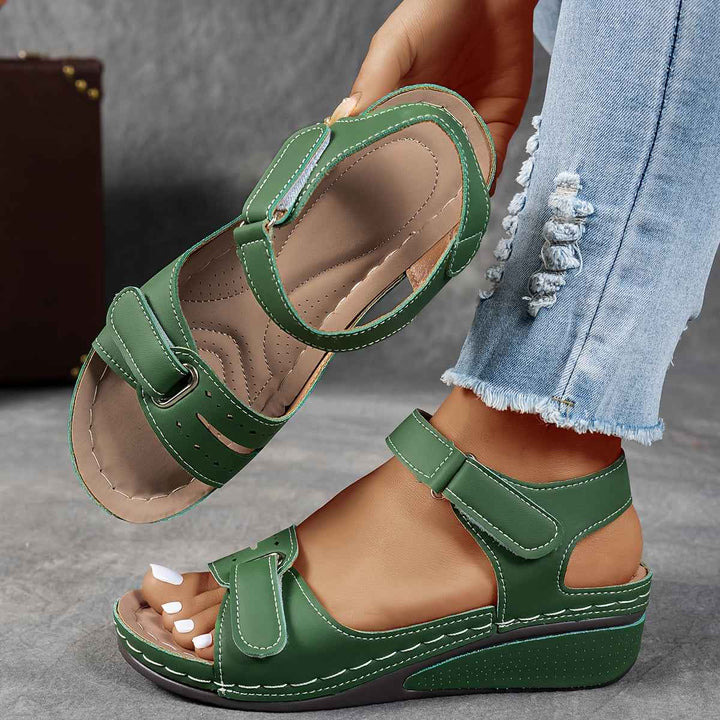 Poppy | Women's Sandals with Breathable Strap and Flexible Platform Green