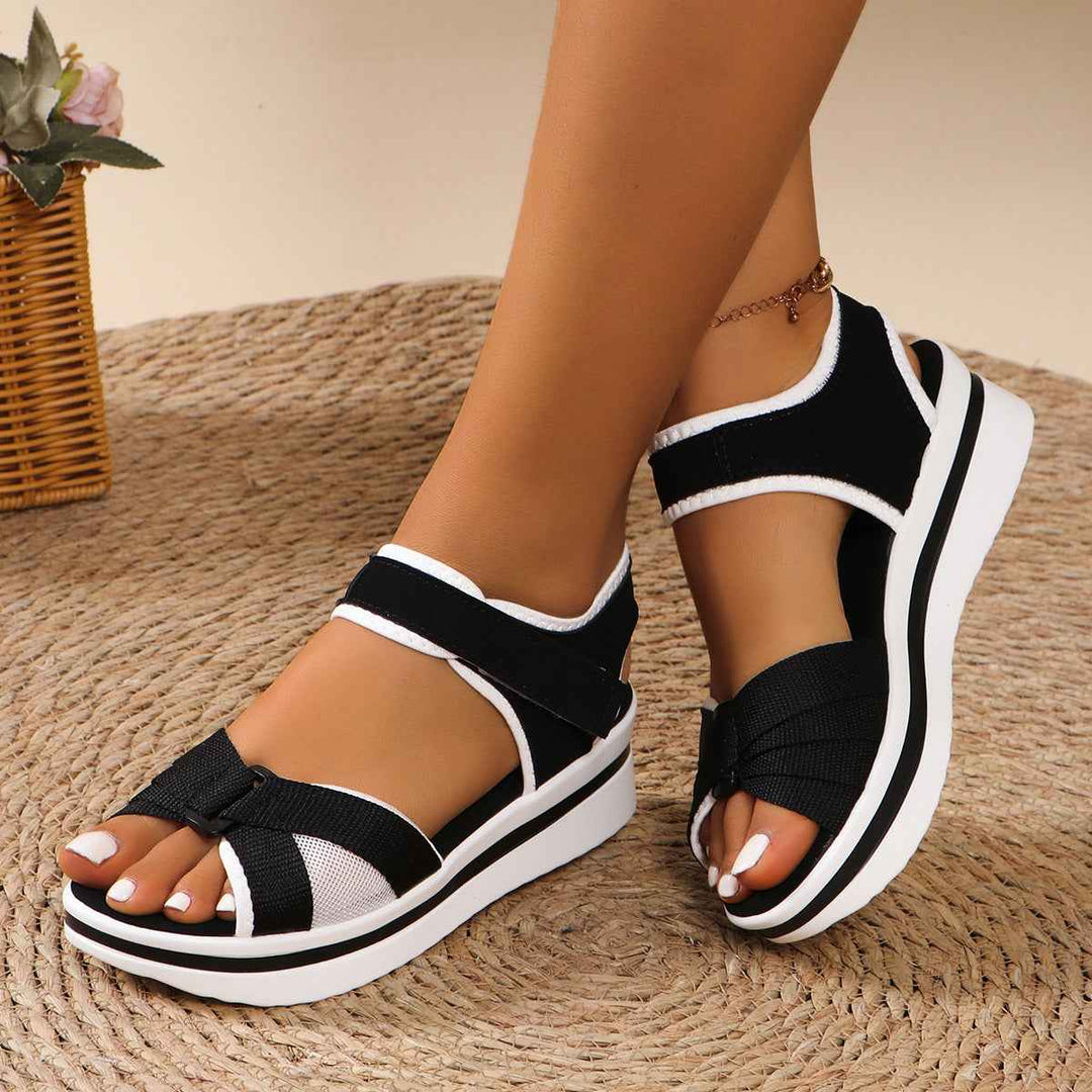 Ailbhe | Comfortable Women's Mesh Sandals with Velcro Closure Black