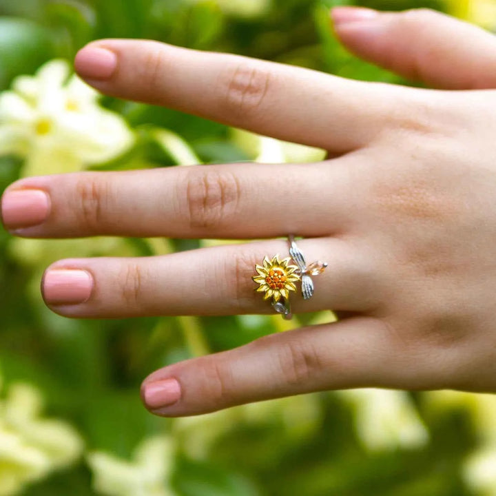 Sunflower Delight: Spinning Bee & Sunflower Ring