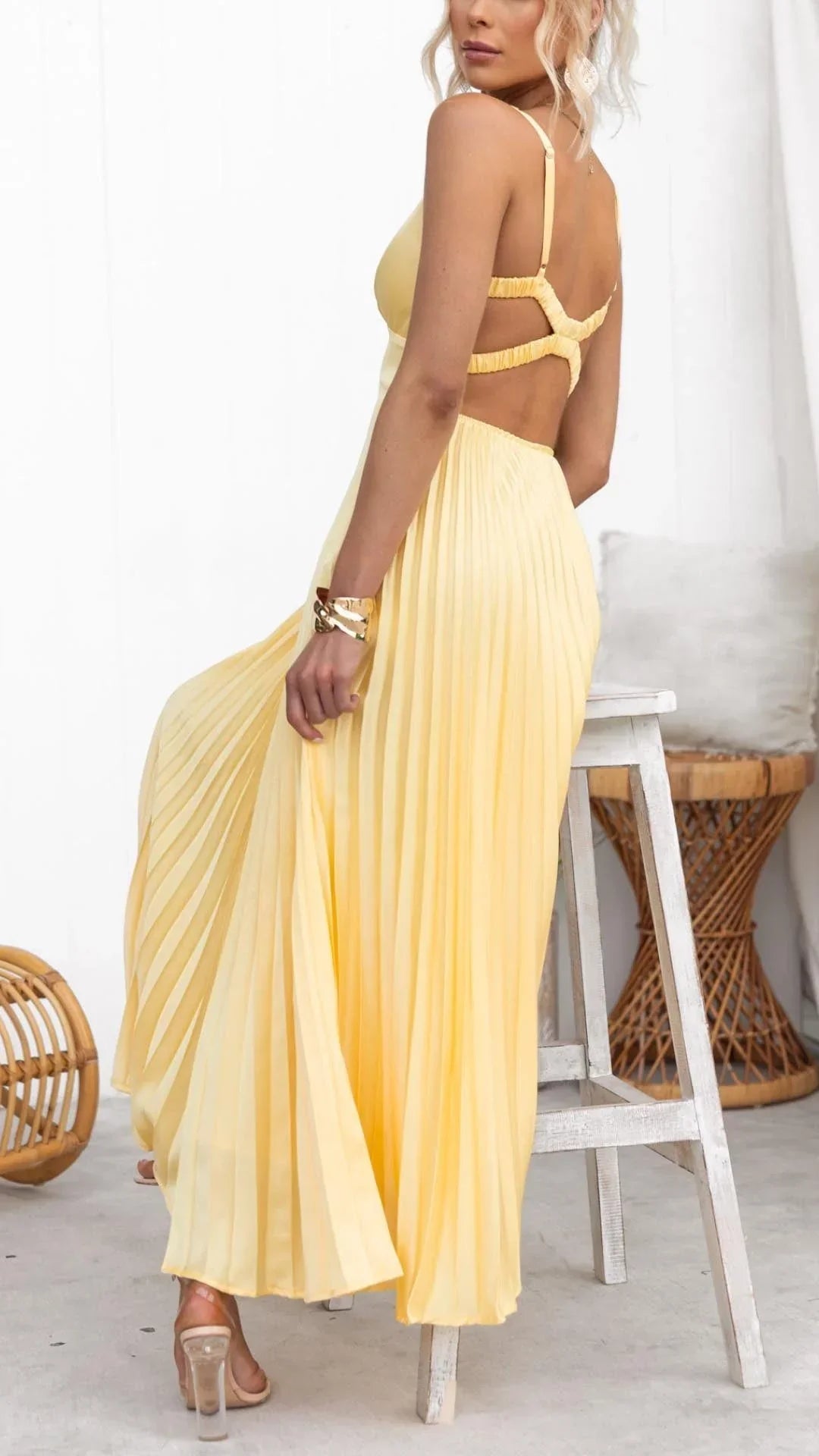 Mandy | Women's Elegant Yellow Pleated V-Neck Maxi Dress