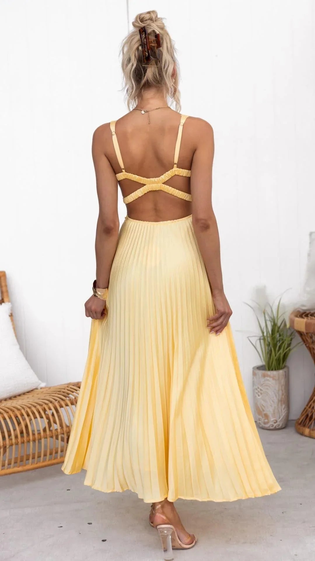 Mandy | Women's Elegant Yellow Pleated V-Neck Maxi Dress