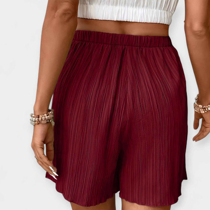 Women's Short Thea Style