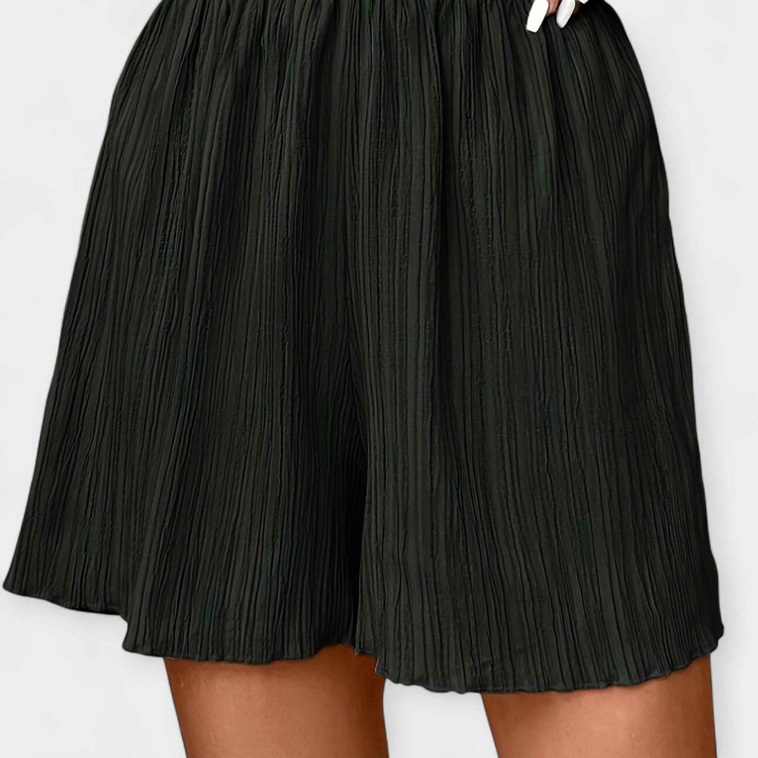 Women's Short Thea Style
