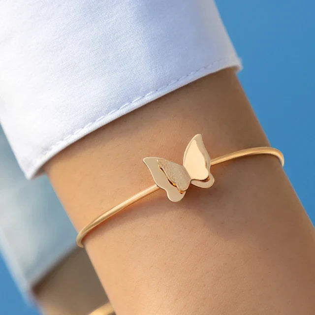Sophia | Women's Adjustable Gold Cross Design Bracelet Gold 4