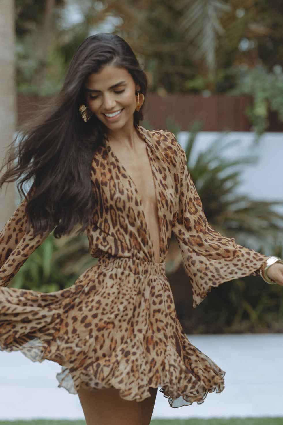 Women's A-Line Dress - Deep V-Neck, Long Sleeves, Ruffled Hem, Elastic Waist Leopard Print (Deep V-Neck)