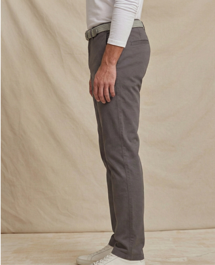 Men's Wrinkle-Resistant Performance Chino Pants in Charcoal Gray