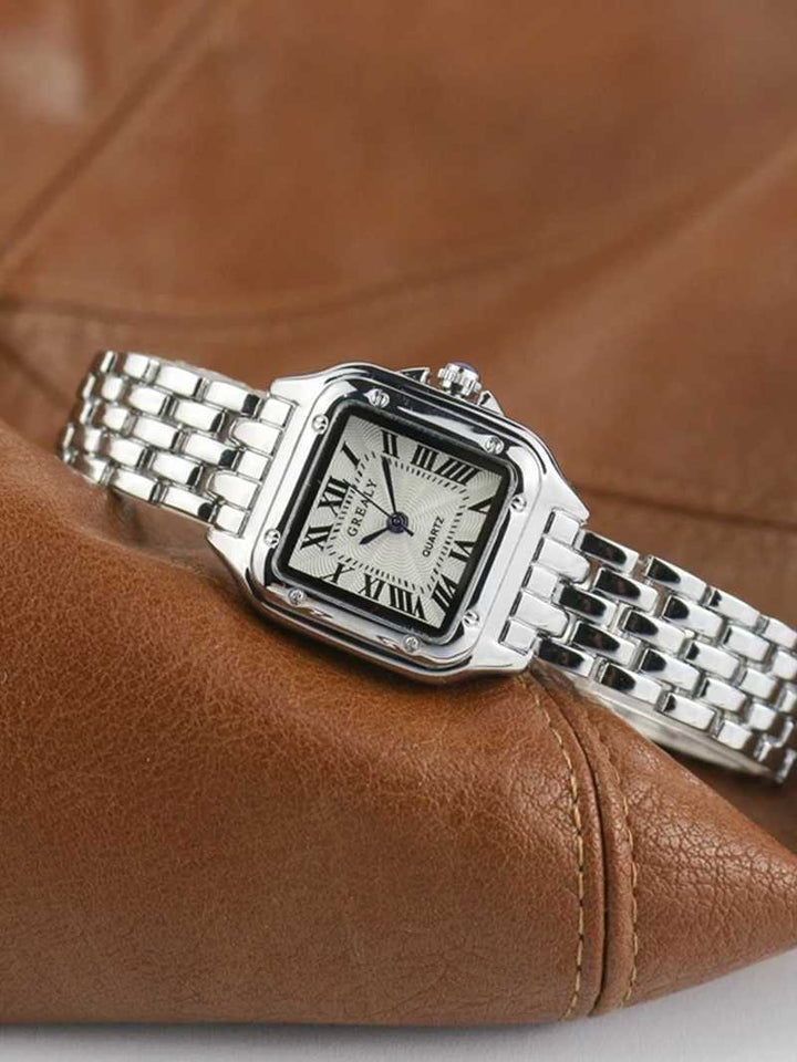 Vanora | Women's Vintage Quartz Watch in Gold or Silver
