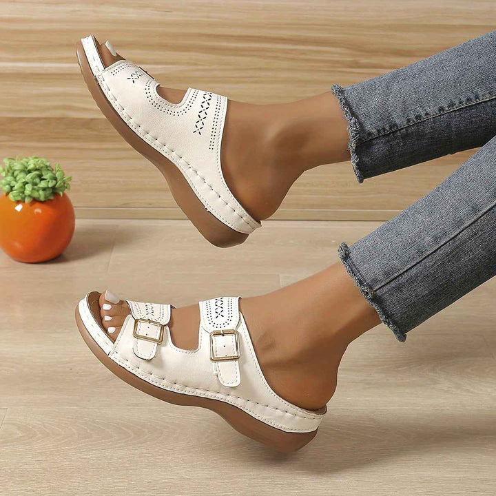 Amelia | Women's Breathable Sandals with Adjustable Strap