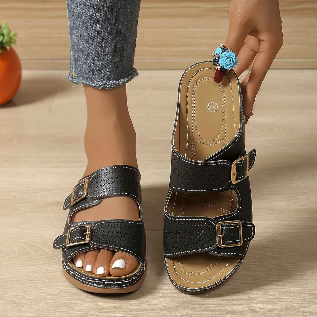 Amelia | Women's Breathable Sandals with Adjustable Strap Black