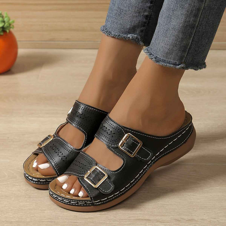 Amelia | Women's Breathable Sandals with Adjustable Strap