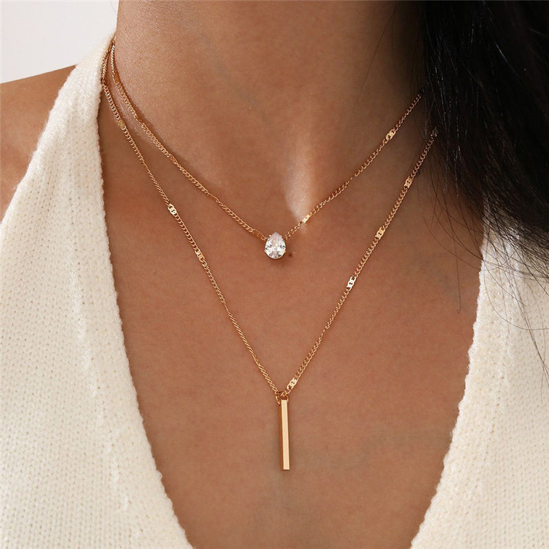 Vina | Women's Elegant Necklace Set - Classic and Timeless Design
