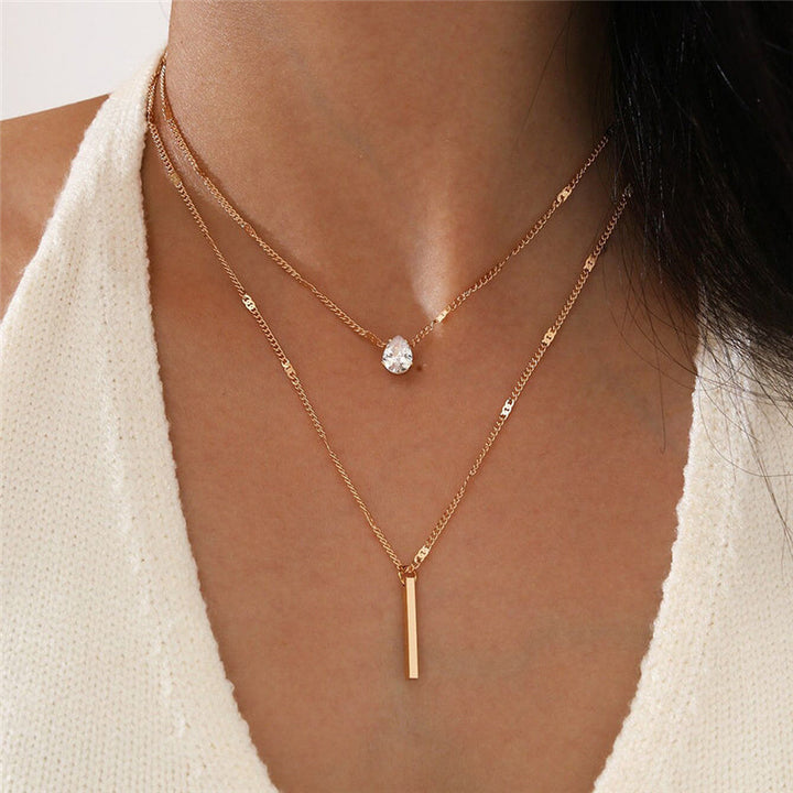Vina | Women's Elegant Necklace Set - Classic and Timeless Design
