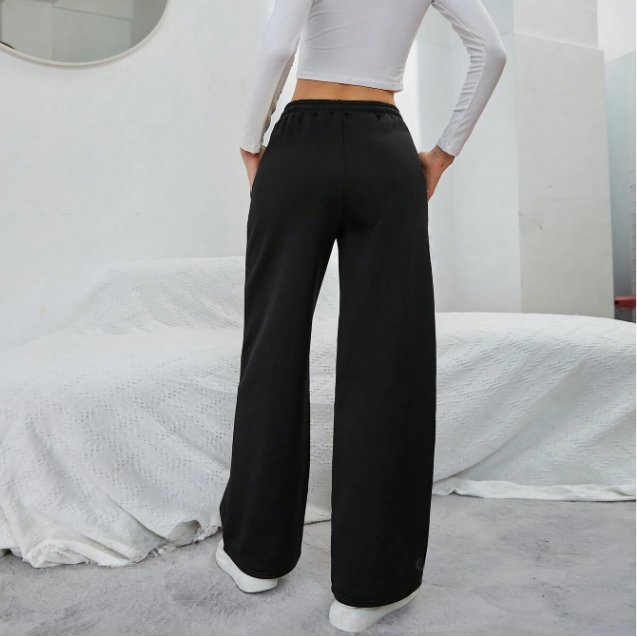 Women's Wide Leg Sweatpants with Elastic Waistband and Pockets - Comfortable Fit